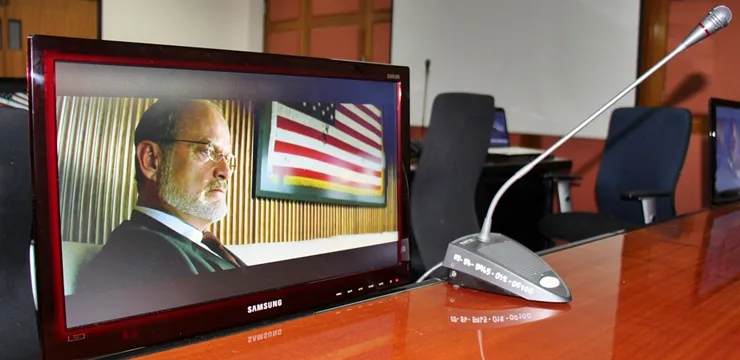 ไม่พลาดนัดประชุมที่สำคัญอีกต่อไปด้วยระบบการประชุมทางไกลผ่านจอภาพ​