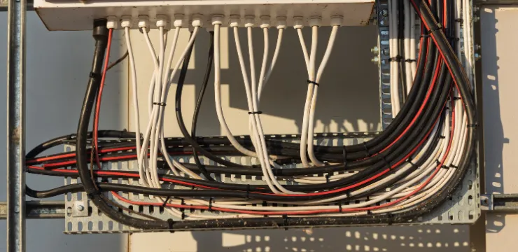 อุปกรณ์ที่จำเป็นสำหรับห้องประชุมสมัยใหม่ - กล้องประชุม (Conference Camera)